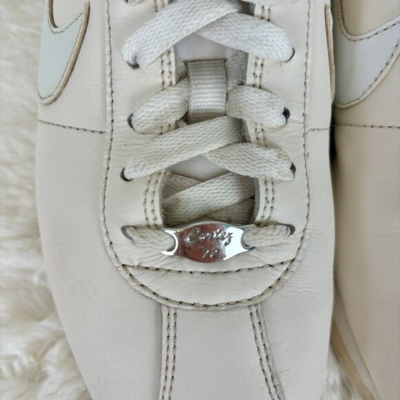 Nike Cortez 317266-111 Triple White Leather Street Sneakers Women's Size 8 - Picture 9 of 9